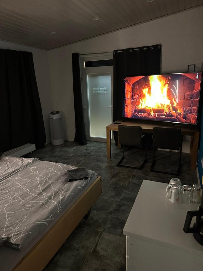 Hamdorf Ubernachtungsmoglichkeit Und Monteurzimmer 아파트 외부 사진